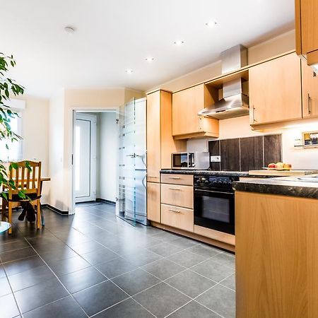 Design Apartment In Koeln Mit Terrasse Екстериор снимка