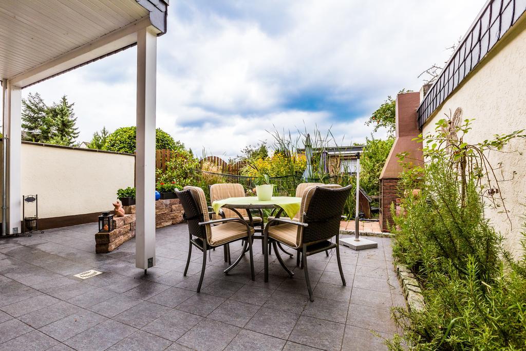 Design Apartment In Koeln Mit Terrasse Стая снимка